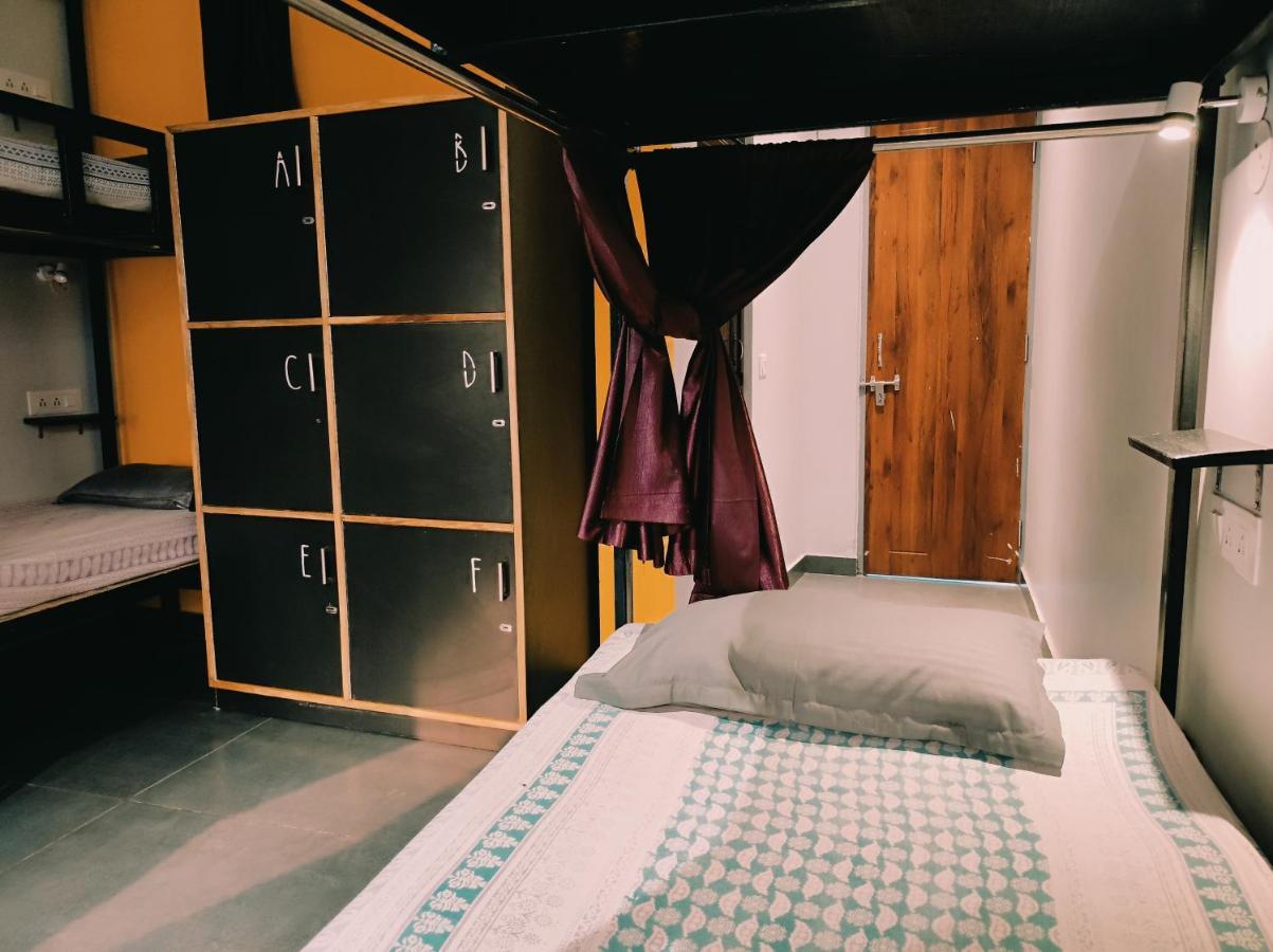 Indian Culture Hostel Risikés Kültér fotó