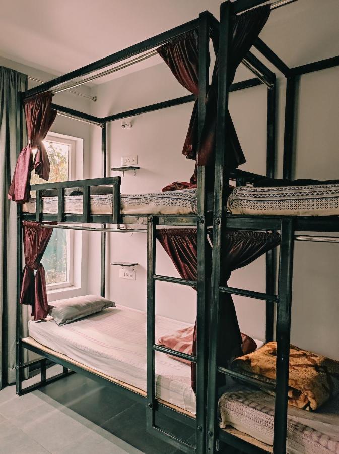 Indian Culture Hostel Risikés Kültér fotó
