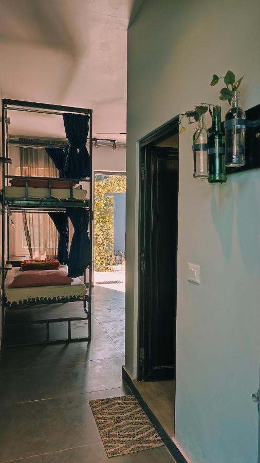 Indian Culture Hostel Risikés Kültér fotó
